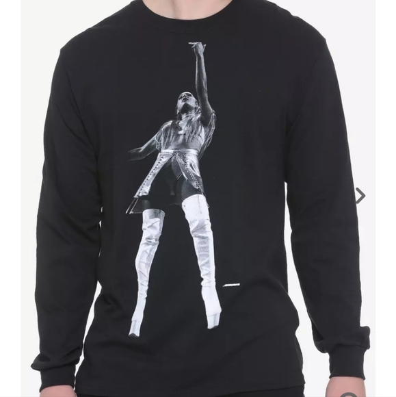 Ariana Grande Life Concert Tour 2019 T Shirt Long Sleeeve Size Medium - Picture 1 of 7